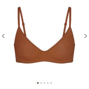 NWT Skims Fits Everybody Unlined Demi Bra